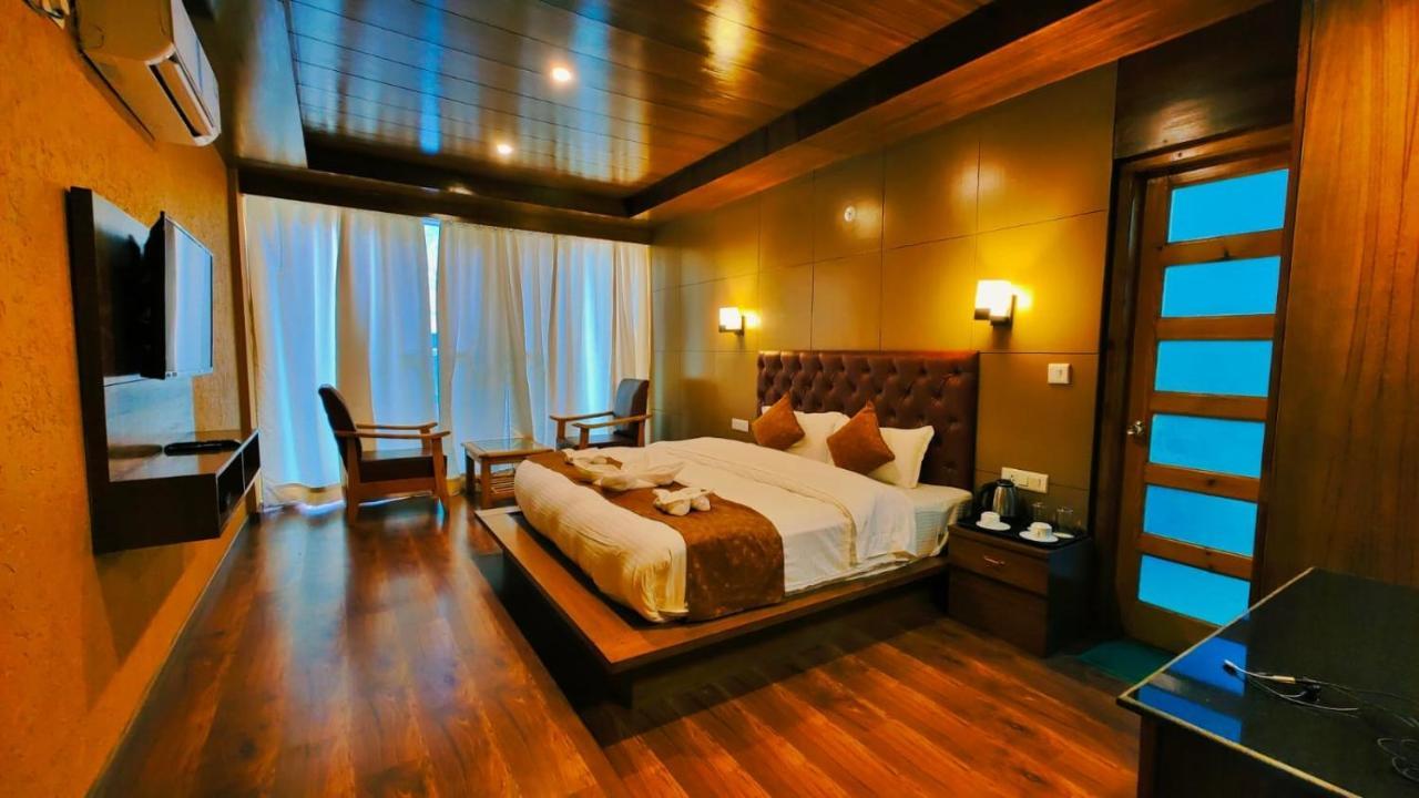 Vista Hill Resort- Centrally Heated & Air Cooled Resort, Manali Exterior photo